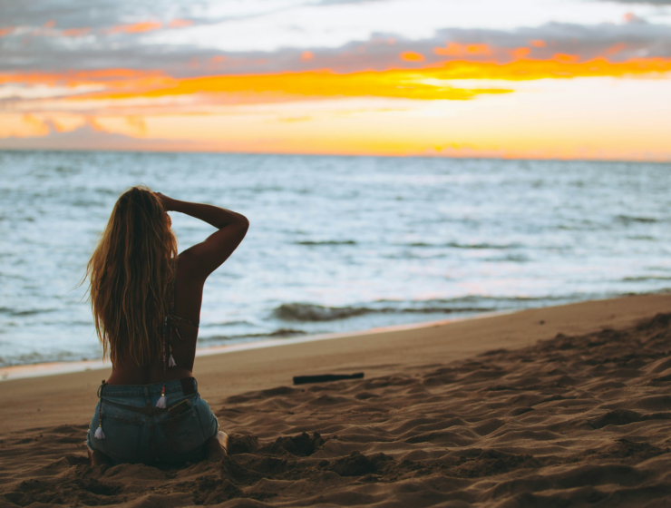 solo-woman-beach-fun