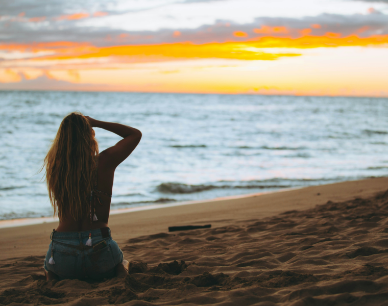 solo-woman-beach-fun